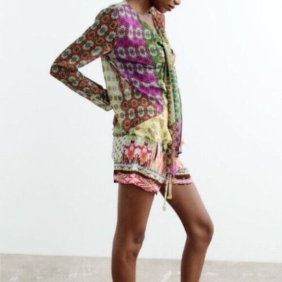 ZARA Zodiac Multicolor Printed Boho Blouse Shirt Bow Tie Sz M Crystal Drops - Picture 3 of 13